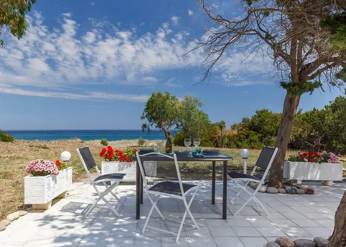 بيت للعطل Beach House By The Sea