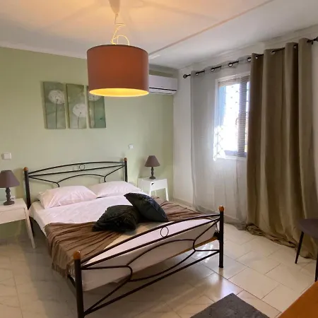 Beach House By The Sea *