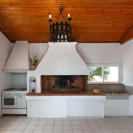 Beach House By The Sea Vakantiehuis Gennadi