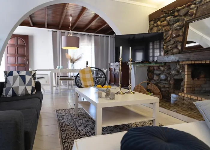 Σπίτι διακοπών Beach House By The Sea *