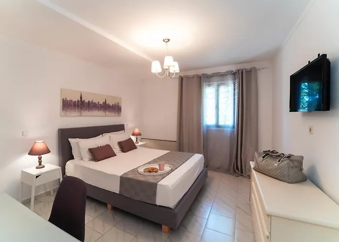 Beach House By The Sea *