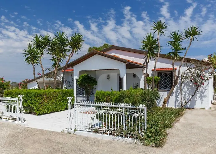 Beach House By The Sea * Γεννάδι